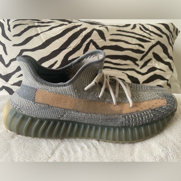Yeezy 350 V2 Israfil - Picture 1 of 11